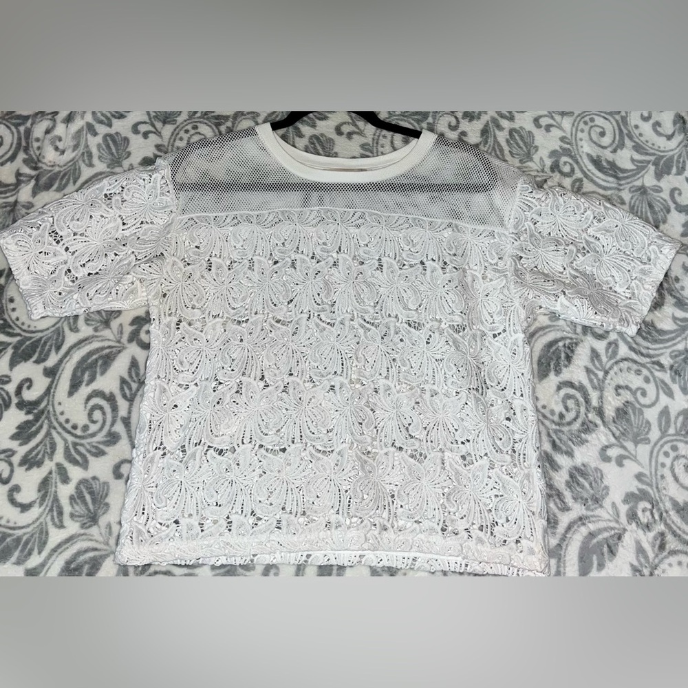 Loft Women’s Cropped White Lace Top Size Small